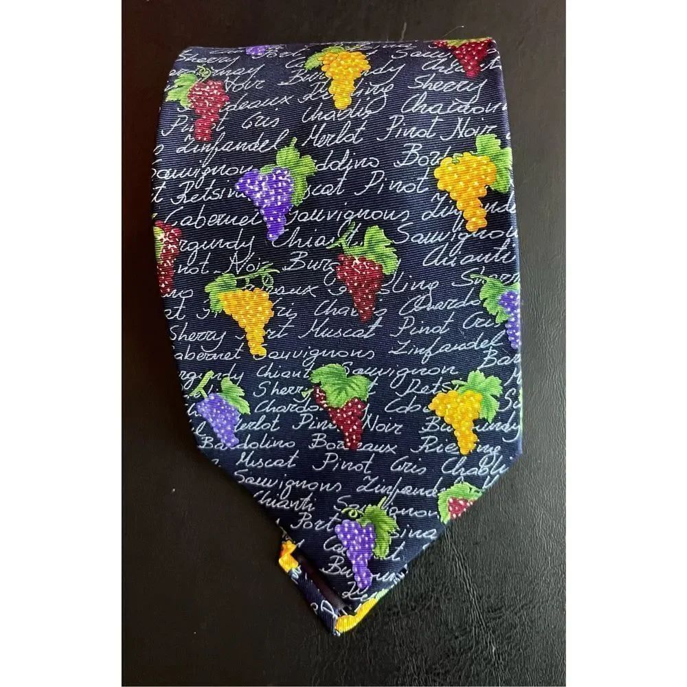 Alynn neckwear tie